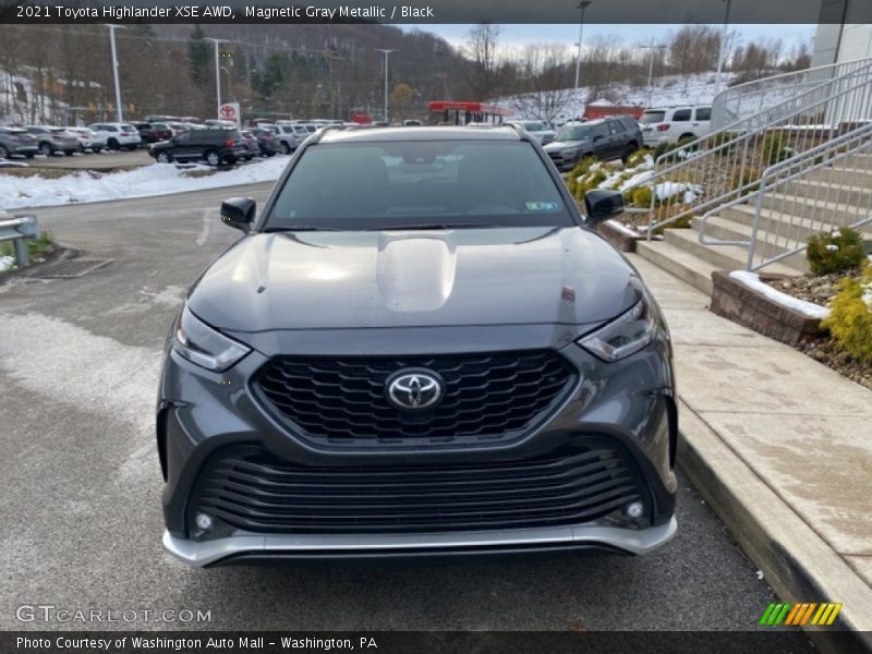 Magnetic Gray Metallic / Black 2021 Toyota Highlander XSE AWD