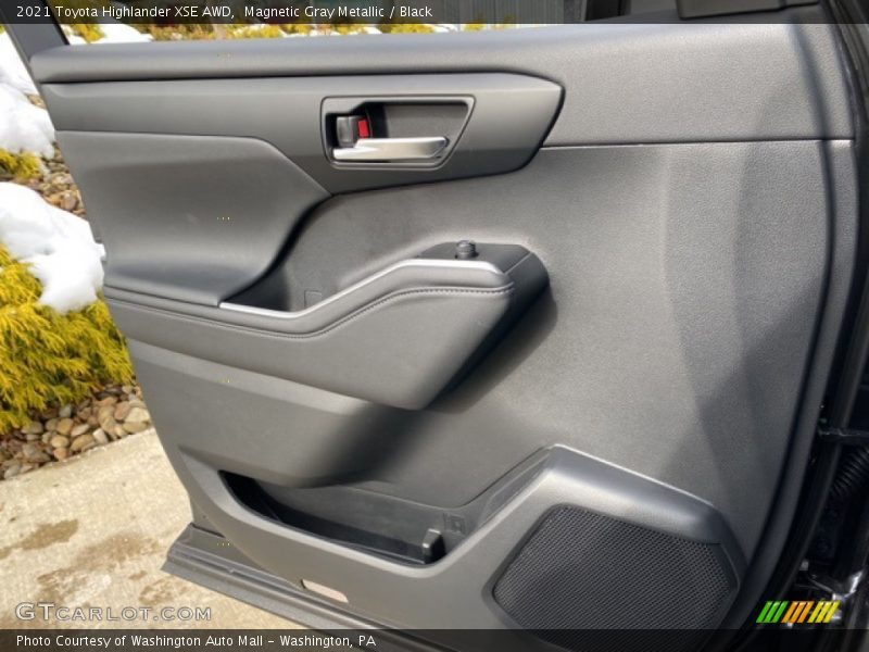 Magnetic Gray Metallic / Black 2021 Toyota Highlander XSE AWD