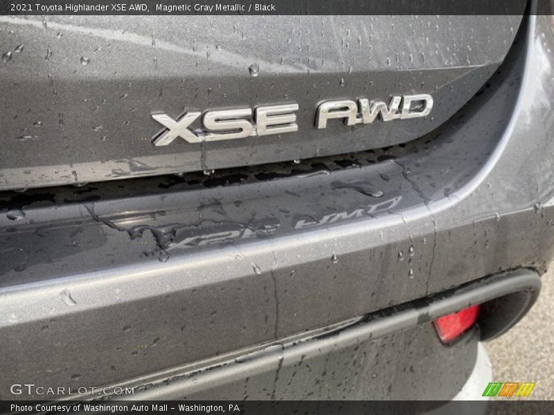 Magnetic Gray Metallic / Black 2021 Toyota Highlander XSE AWD