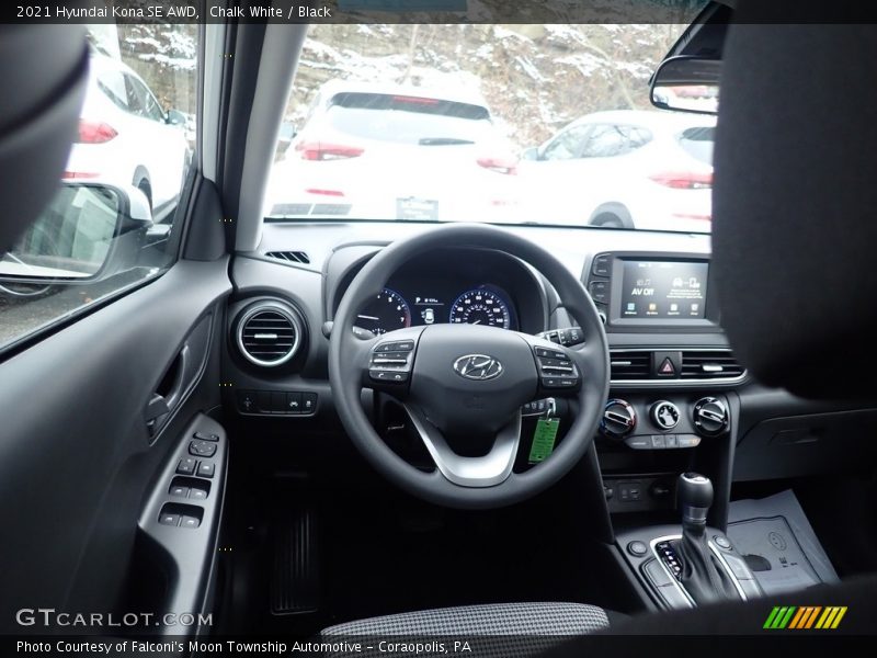 Chalk White / Black 2021 Hyundai Kona SE AWD