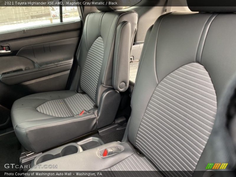 Magnetic Gray Metallic / Black 2021 Toyota Highlander XSE AWD