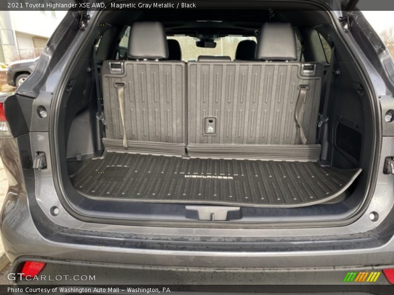 Magnetic Gray Metallic / Black 2021 Toyota Highlander XSE AWD
