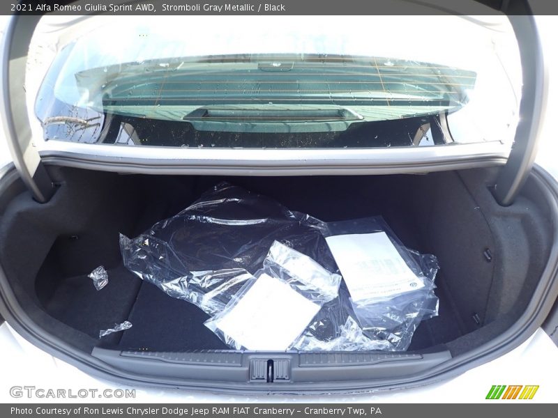 Stromboli Gray Metallic / Black 2021 Alfa Romeo Giulia Sprint AWD