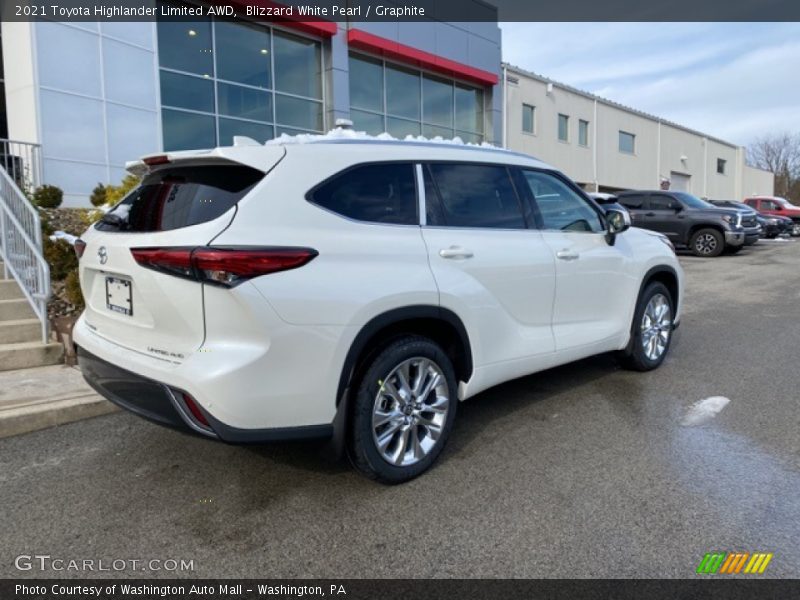 Blizzard White Pearl / Graphite 2021 Toyota Highlander Limited AWD