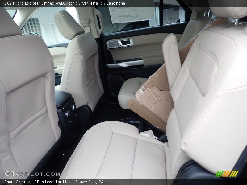 Iconic Silver Metallic / Sandstone 2021 Ford Explorer Limited 4WD