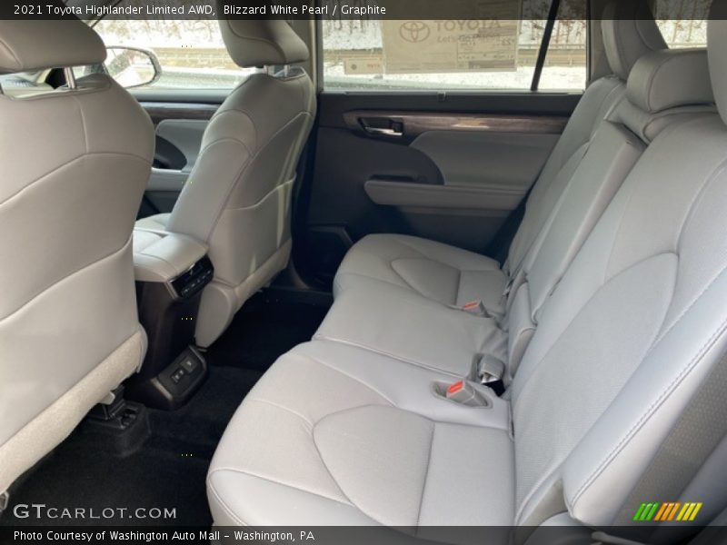 Blizzard White Pearl / Graphite 2021 Toyota Highlander Limited AWD