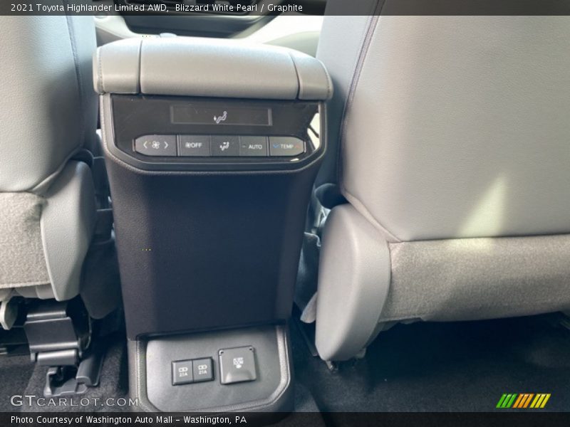 Blizzard White Pearl / Graphite 2021 Toyota Highlander Limited AWD