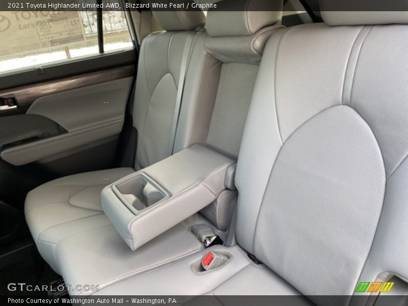 Blizzard White Pearl / Graphite 2021 Toyota Highlander Limited AWD