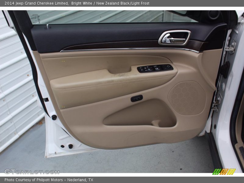 Bright White / New Zealand Black/Light Frost 2014 Jeep Grand Cherokee Limited