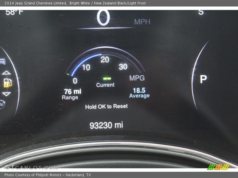 Bright White / New Zealand Black/Light Frost 2014 Jeep Grand Cherokee Limited