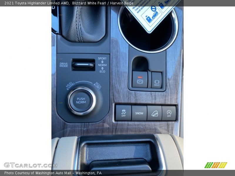Blizzard White Pearl / Harvest Beige 2021 Toyota Highlander Limited AWD