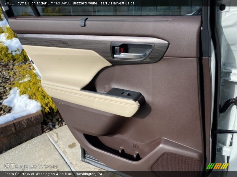 Blizzard White Pearl / Harvest Beige 2021 Toyota Highlander Limited AWD