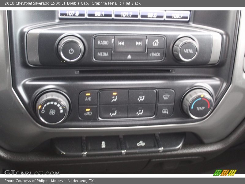 Controls of 2018 Silverado 1500 LT Double Cab