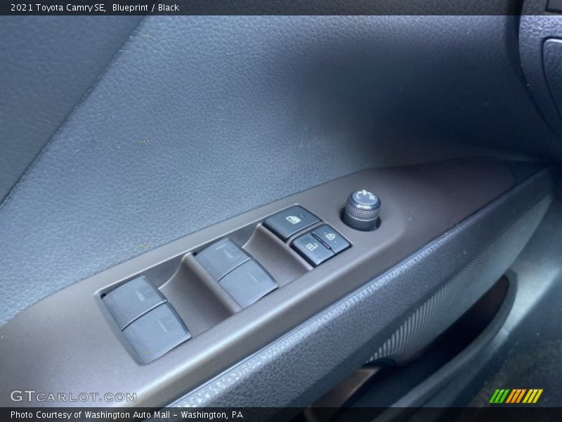 Blueprint / Black 2021 Toyota Camry SE