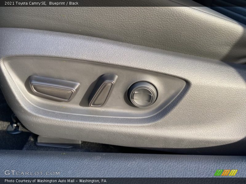 Blueprint / Black 2021 Toyota Camry SE