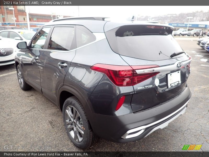 Gravity Gray / Black 2021 Kia Seltos S AWD
