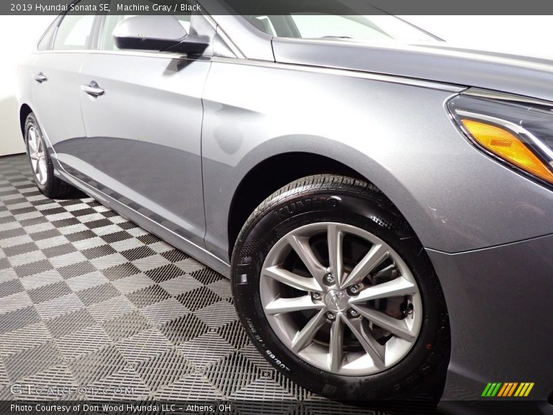 Machine Gray / Black 2019 Hyundai Sonata SE