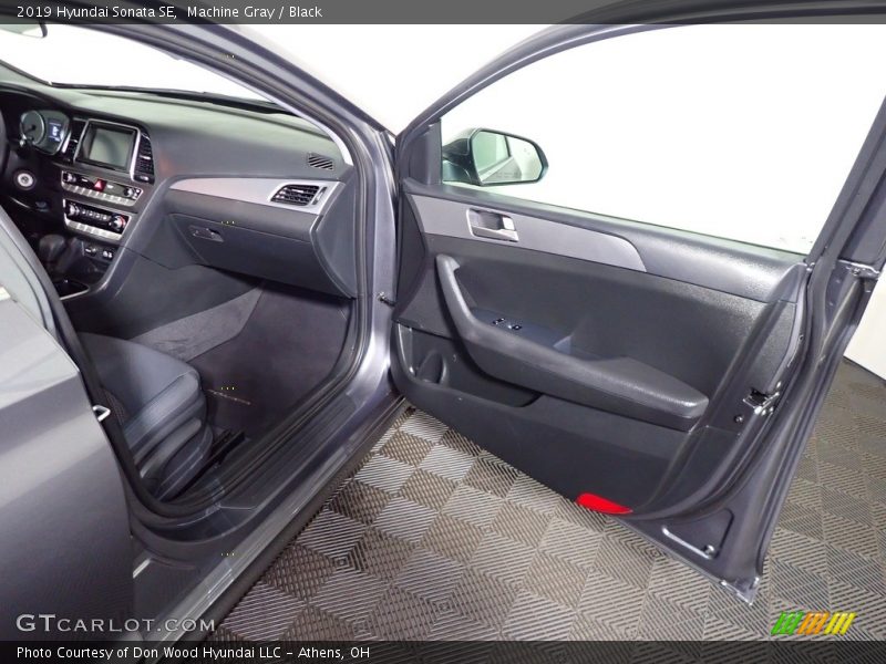 Machine Gray / Black 2019 Hyundai Sonata SE