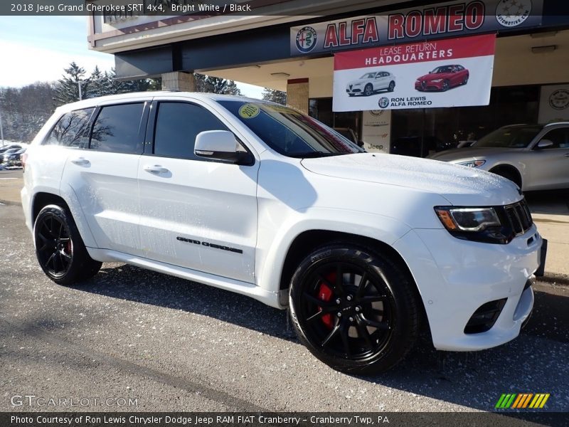 Front 3/4 View of 2018 Grand Cherokee SRT 4x4