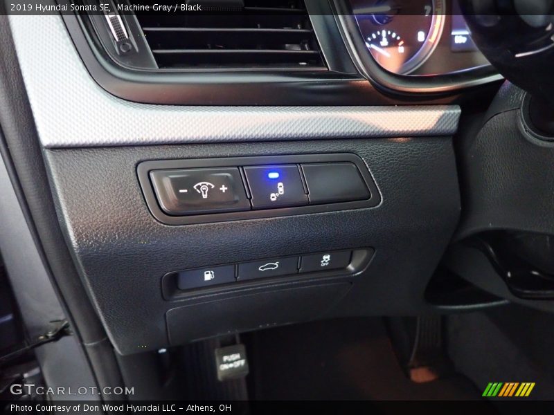 Machine Gray / Black 2019 Hyundai Sonata SE