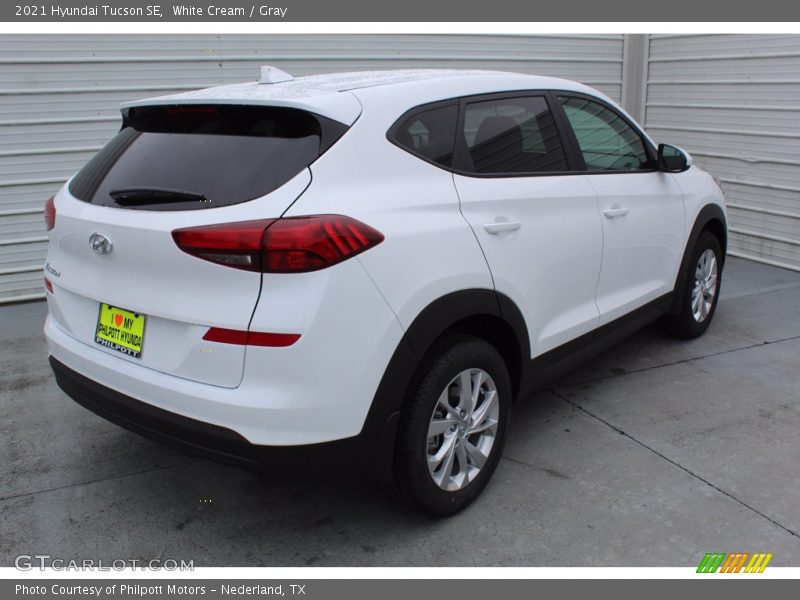 White Cream / Gray 2021 Hyundai Tucson SE