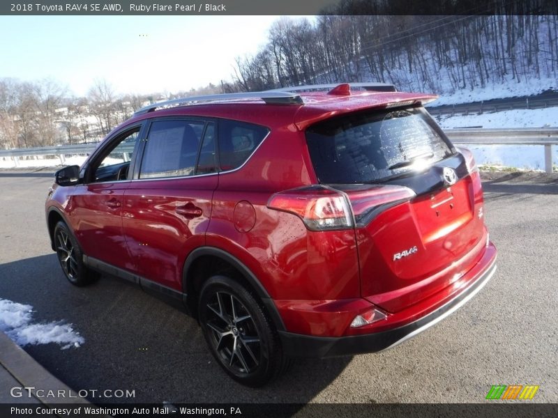 Ruby Flare Pearl / Black 2018 Toyota RAV4 SE AWD