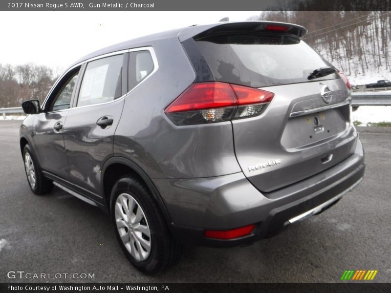 Gun Metallic / Charcoal 2017 Nissan Rogue S AWD