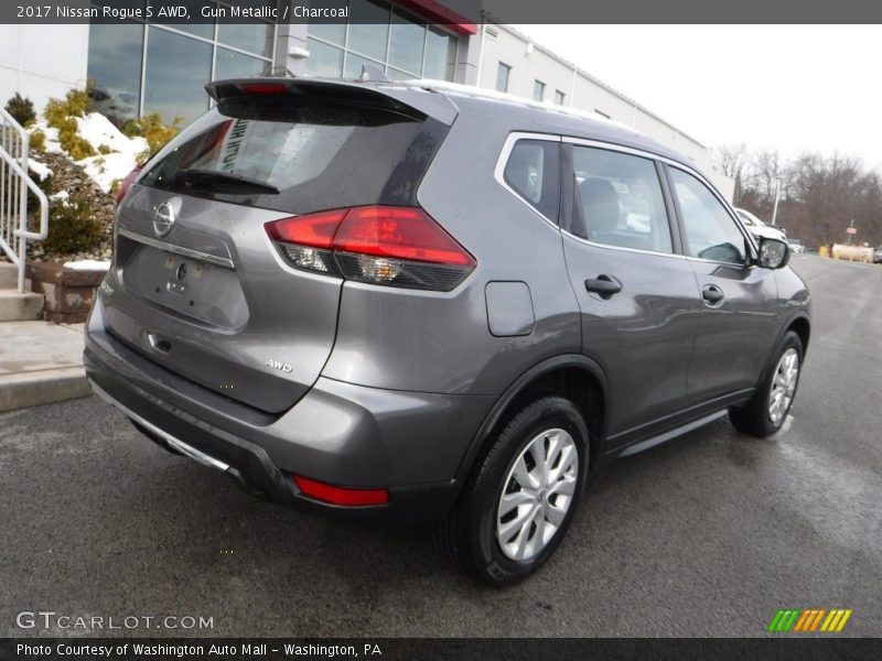 Gun Metallic / Charcoal 2017 Nissan Rogue S AWD