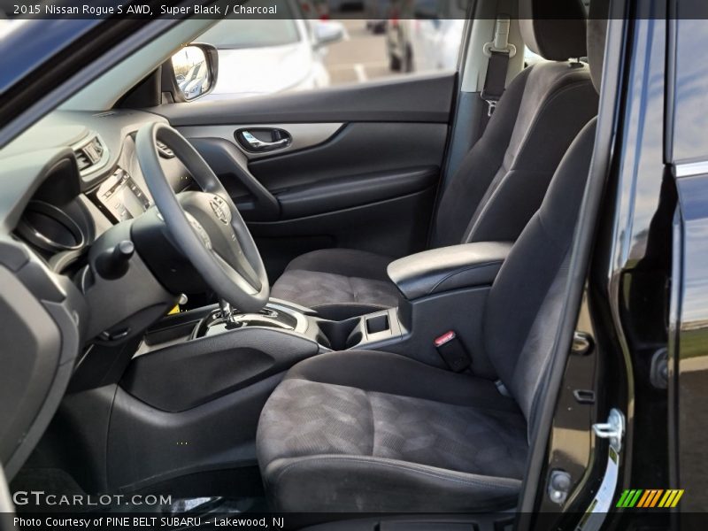 Super Black / Charcoal 2015 Nissan Rogue S AWD