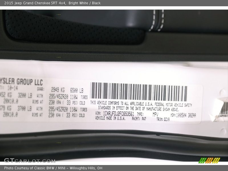 Bright White / Black 2015 Jeep Grand Cherokee SRT 4x4