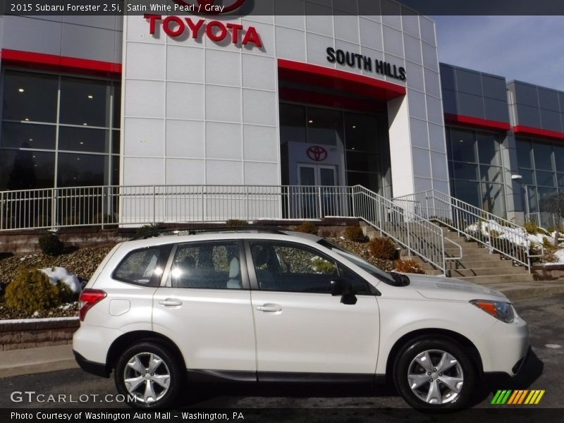 Satin White Pearl / Gray 2015 Subaru Forester 2.5i