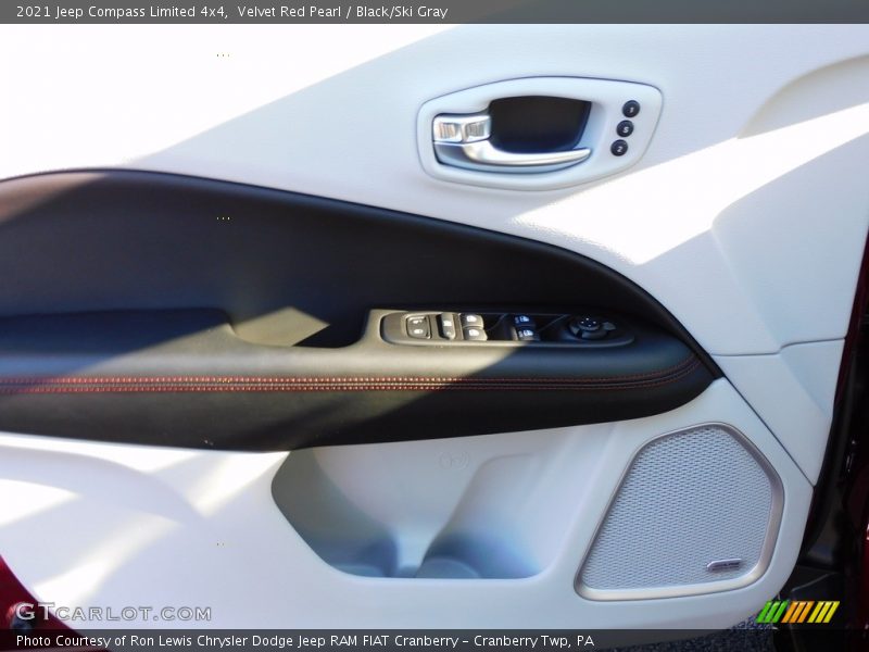 Velvet Red Pearl / Black/Ski Gray 2021 Jeep Compass Limited 4x4