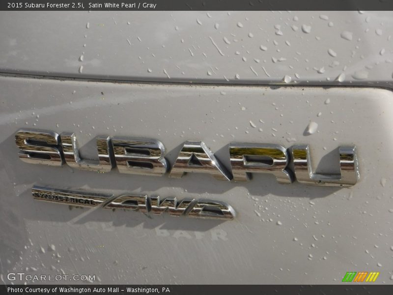 Satin White Pearl / Gray 2015 Subaru Forester 2.5i