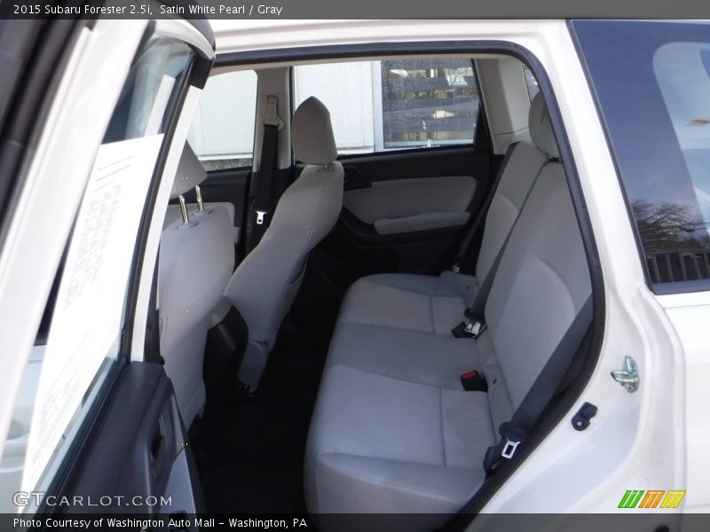 Satin White Pearl / Gray 2015 Subaru Forester 2.5i