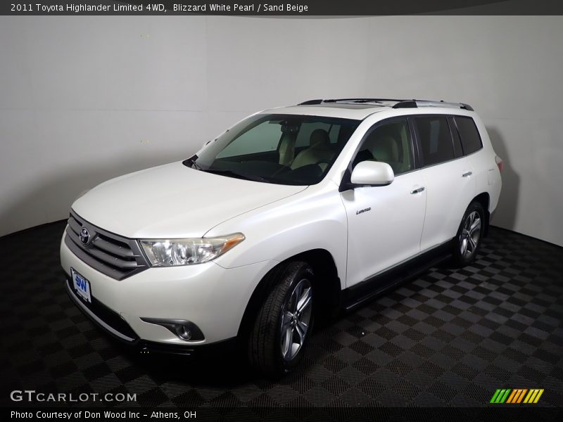 Blizzard White Pearl / Sand Beige 2011 Toyota Highlander Limited 4WD