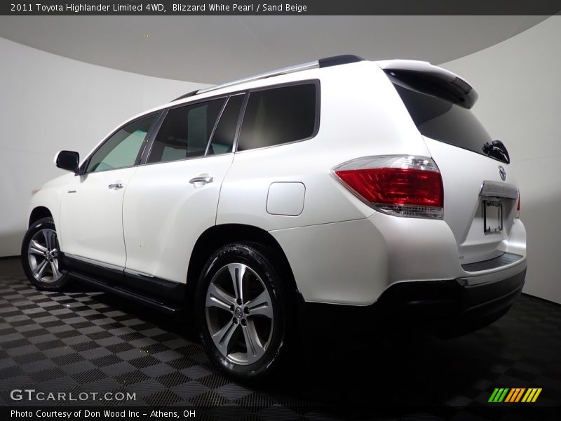 Blizzard White Pearl / Sand Beige 2011 Toyota Highlander Limited 4WD