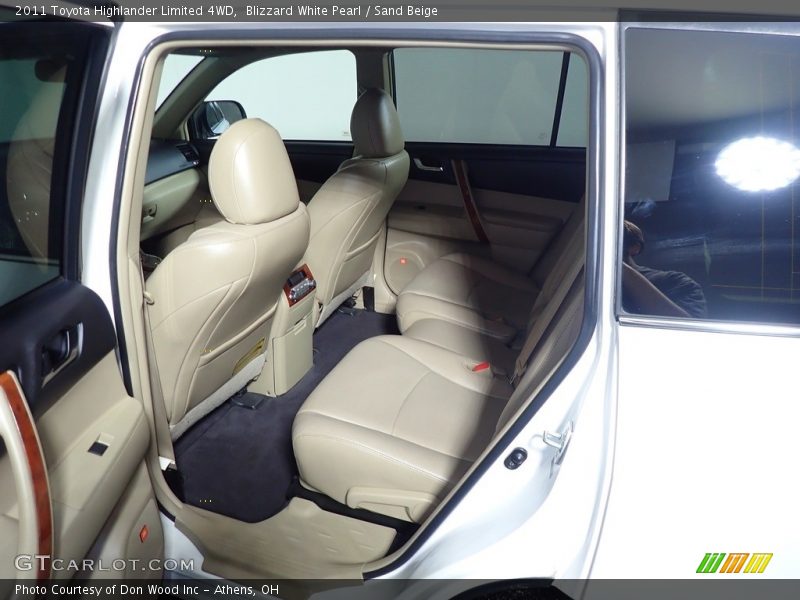 Blizzard White Pearl / Sand Beige 2011 Toyota Highlander Limited 4WD