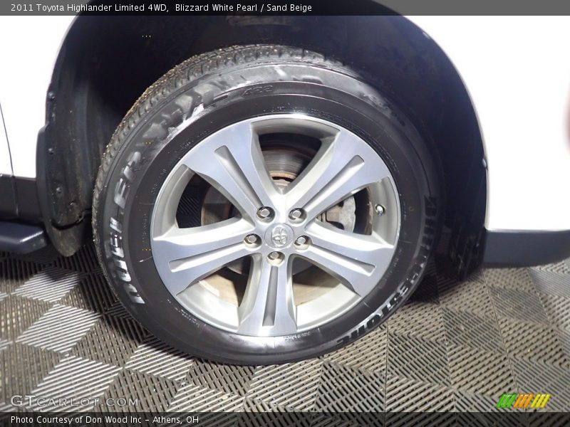 Blizzard White Pearl / Sand Beige 2011 Toyota Highlander Limited 4WD