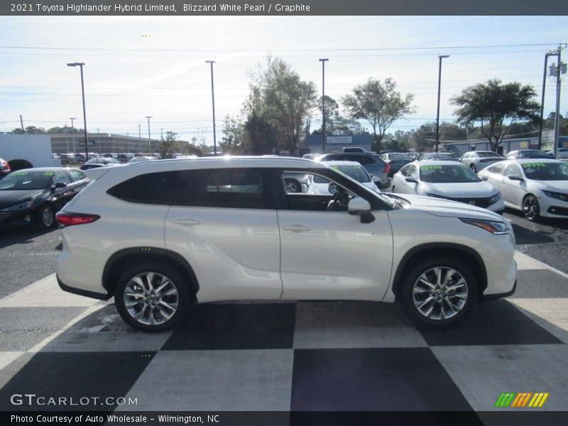 Blizzard White Pearl / Graphite 2021 Toyota Highlander Hybrid Limited