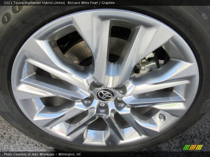 Blizzard White Pearl / Graphite 2021 Toyota Highlander Hybrid Limited