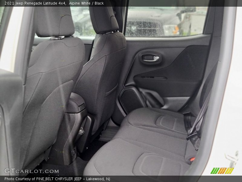 Alpine White / Black 2021 Jeep Renegade Latitude 4x4