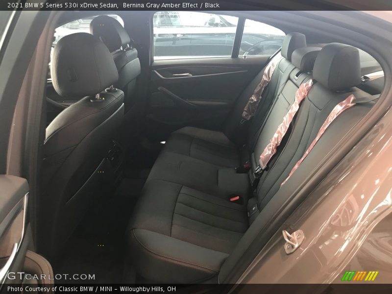 Bernina Gray Amber Effect / Black 2021 BMW 5 Series 530i xDrive Sedan