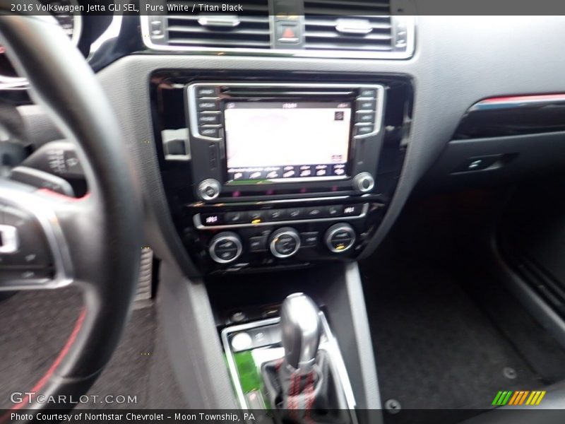 Pure White / Titan Black 2016 Volkswagen Jetta GLI SEL