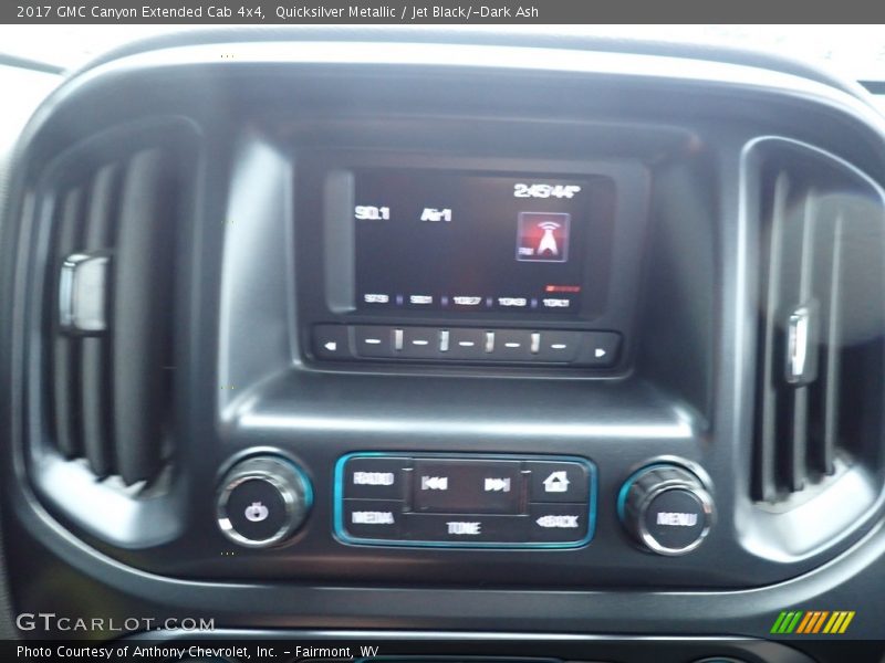 Quicksilver Metallic / Jet Black/­Dark Ash 2017 GMC Canyon Extended Cab 4x4