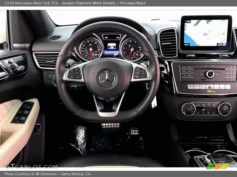 Dashboard of 2018 GLE 350