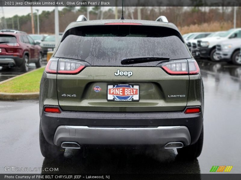 Olive Green Pearl / Black 2021 Jeep Cherokee Limited 4x4