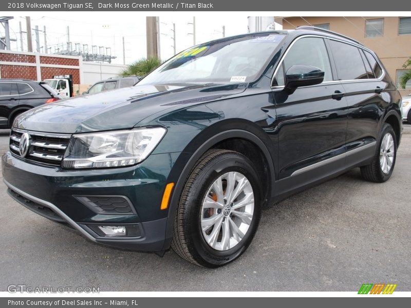 Front 3/4 View of 2018 Tiguan SE