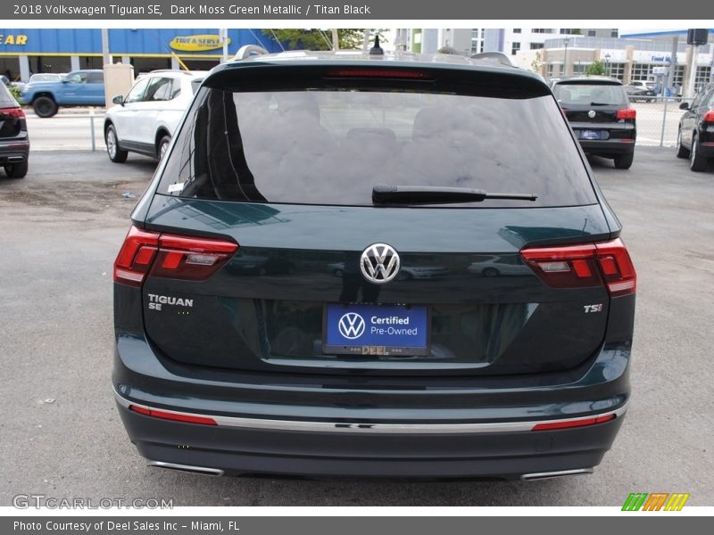 Dark Moss Green Metallic / Titan Black 2018 Volkswagen Tiguan SE