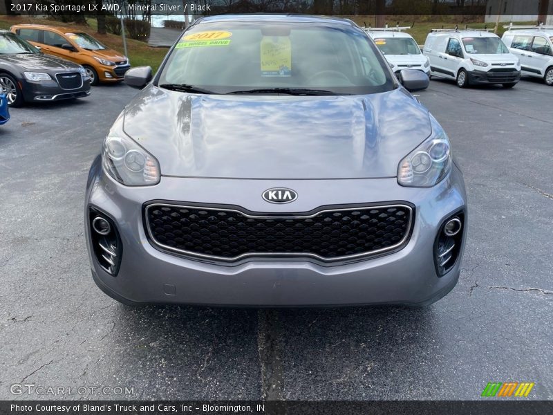 Mineral Silver / Black 2017 Kia Sportage LX AWD