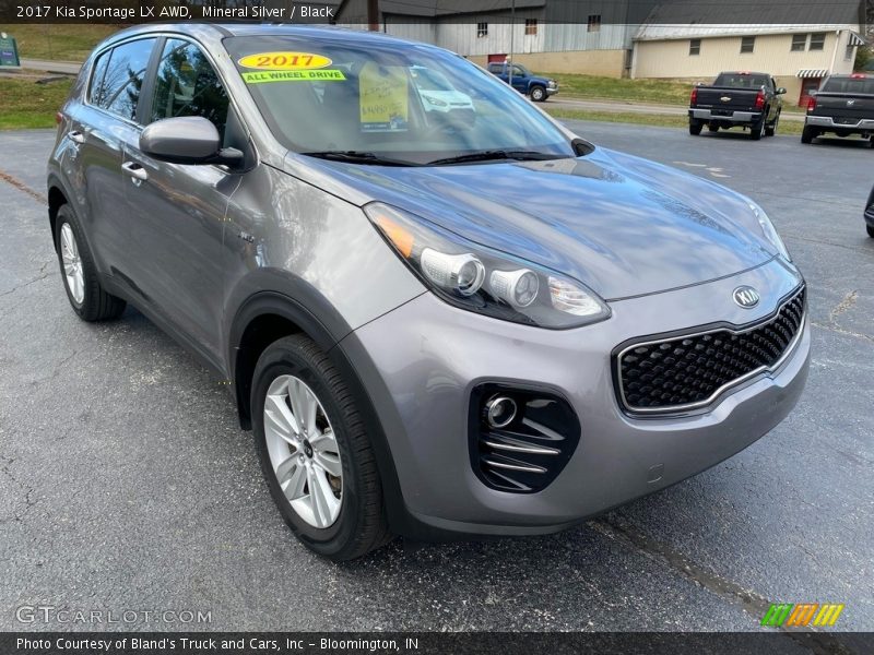 Mineral Silver / Black 2017 Kia Sportage LX AWD